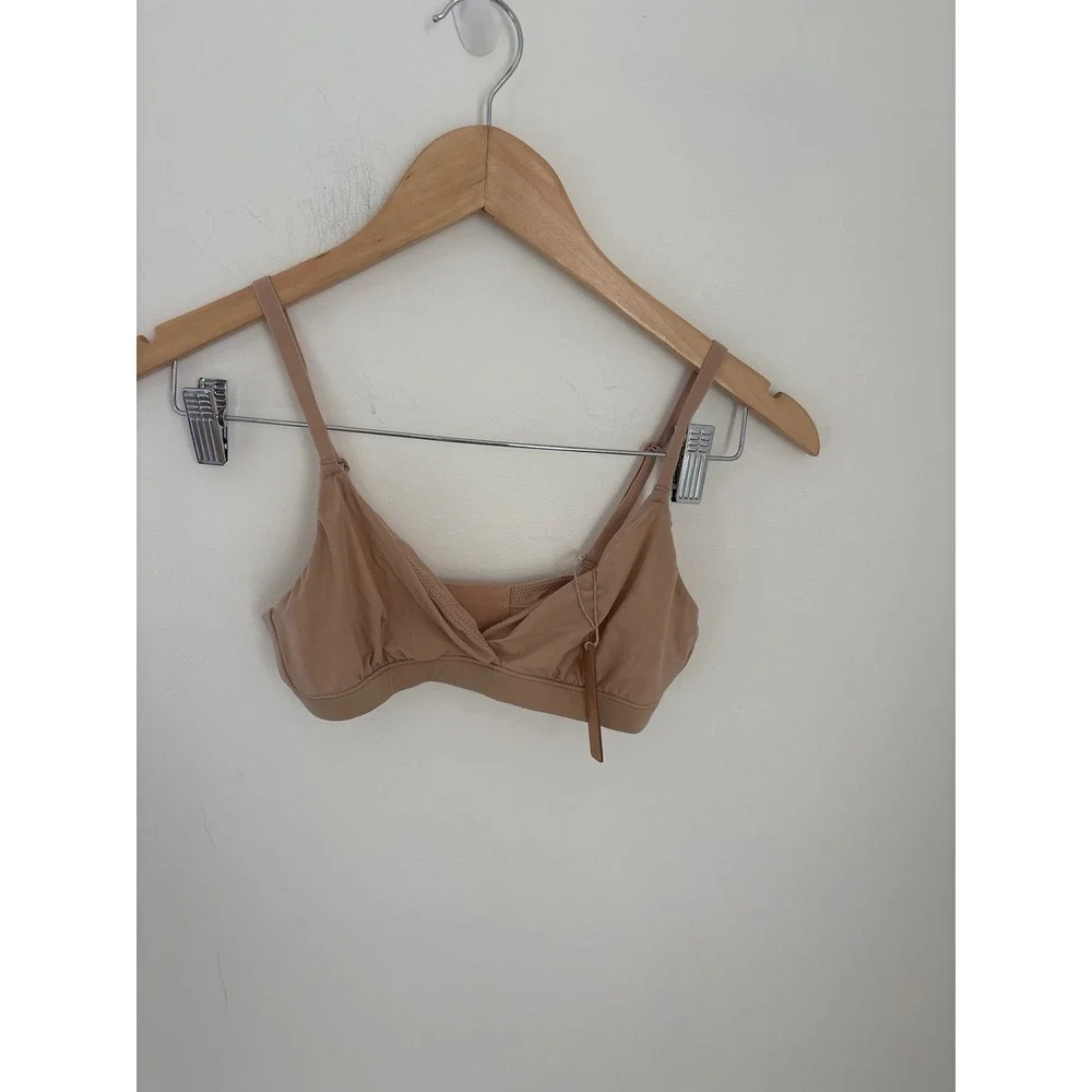 Skims Fits Everybody Triangle Bralette Clay Tan Nude Small NWT - Picture 1 of 3